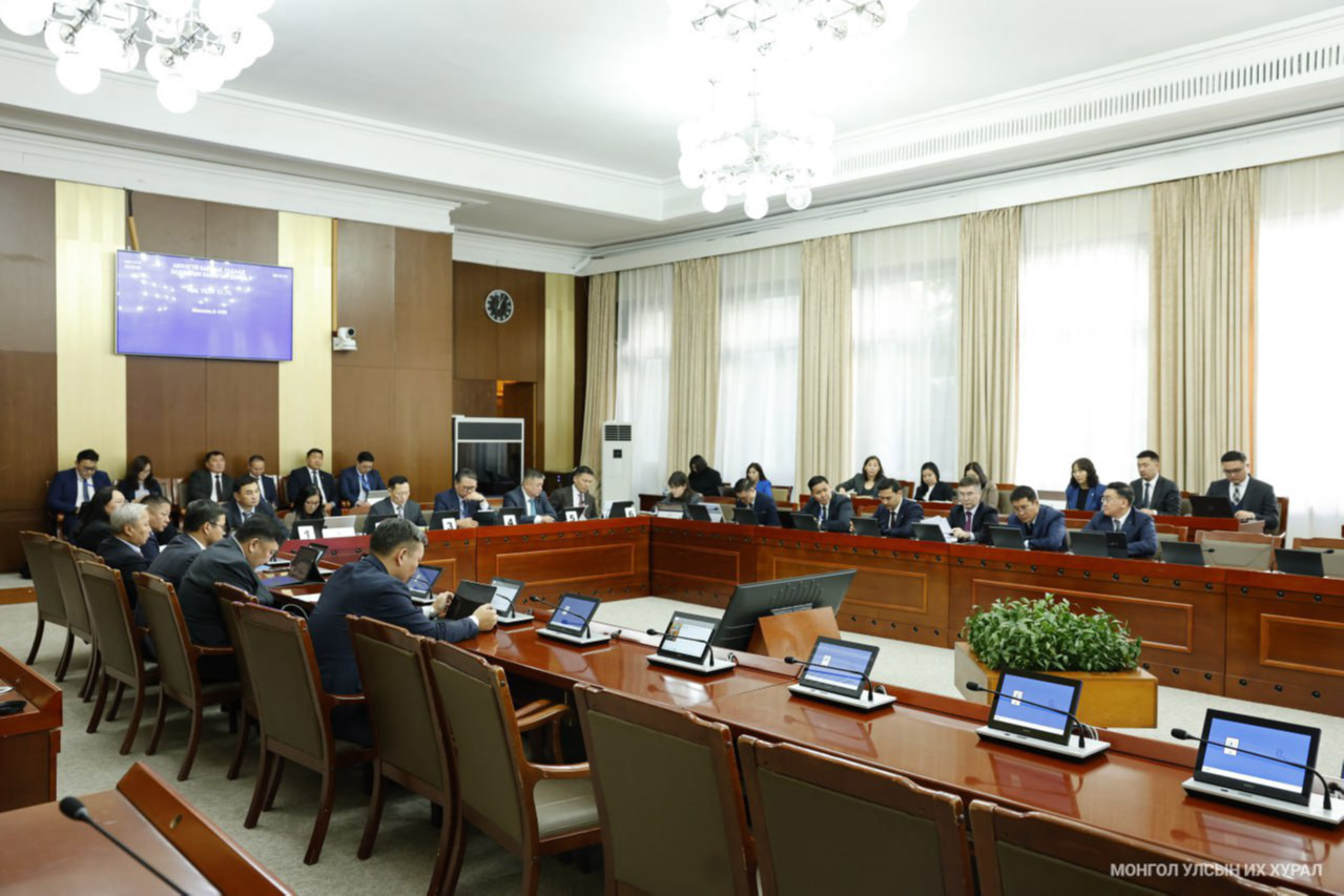 АБГББХ: Монгол Улсын 2026 оны төсвийн төслүүдийн гурав дахь хэлэлцүүлгийг явууллаа